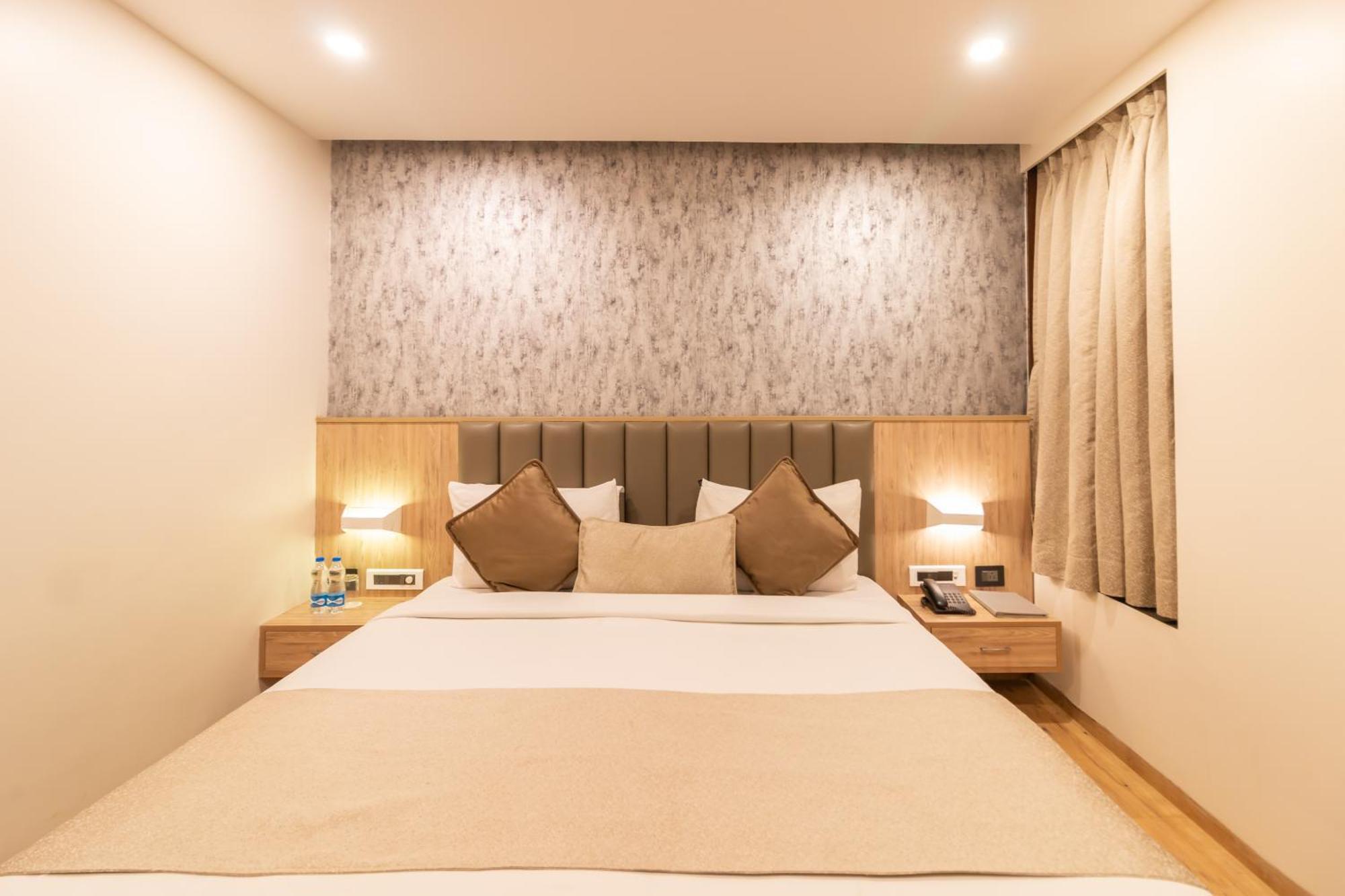 Hotel Celestiial , Candolim Dış mekan fotoğraf