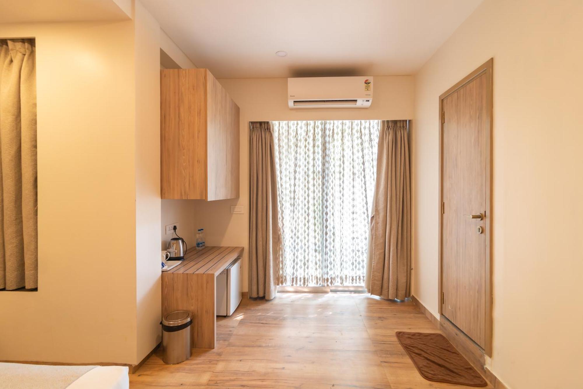Hotel Celestiial , Candolim Dış mekan fotoğraf
