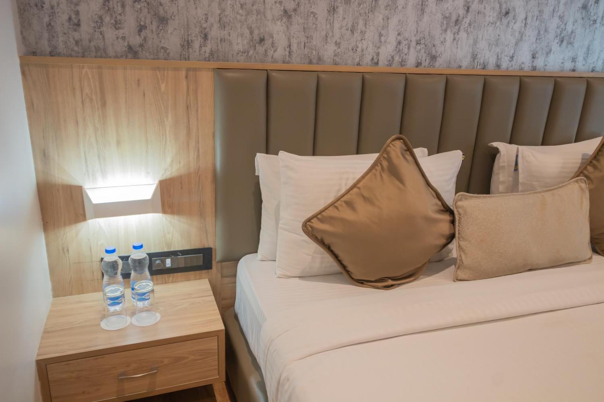 Hotel Celestiial , Candolim Dış mekan fotoğraf