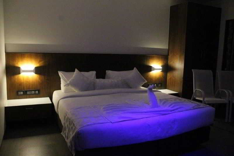 Hotel Celestiial , Candolim Dış mekan fotoğraf